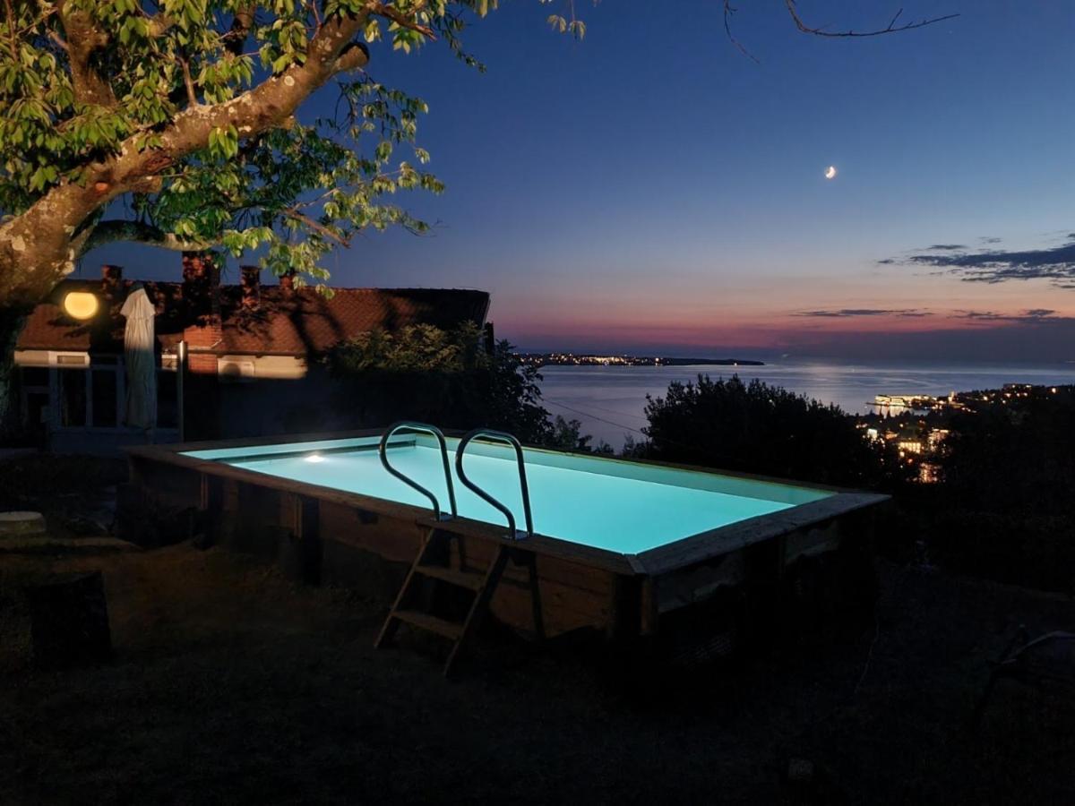 Peaceful Cherry Place Portoroz Bagian luar foto